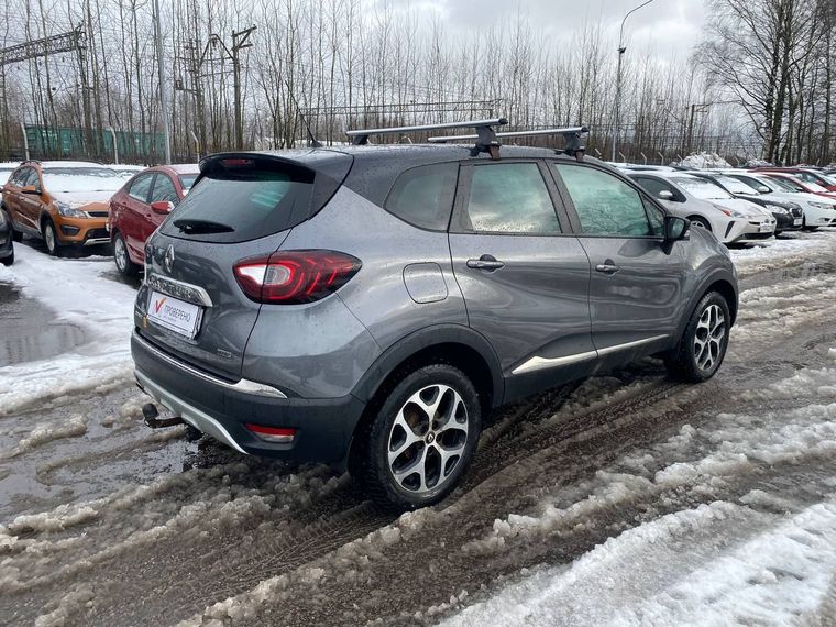 Renault Kaptur 2018 года, 119 303 км - вид 4