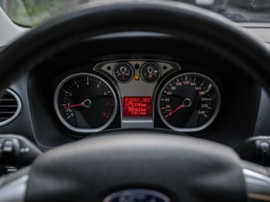 Ford Focus 2010 года, 202 000 км - вид 5