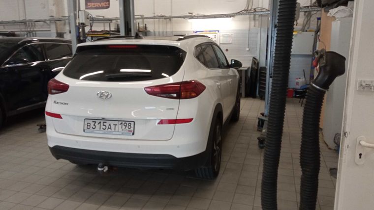 Hyundai Tucson 2018 года, 169 802 км - вид 3