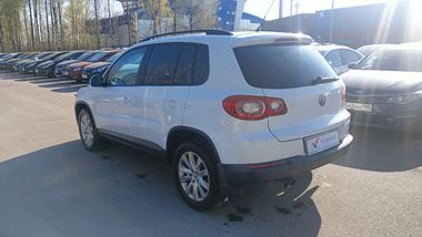 Volkswagen Tiguan 2009 года, 179 458 км - вид 6