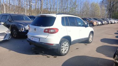 Volkswagen Tiguan 2009 года, 179 458 км - вид 4