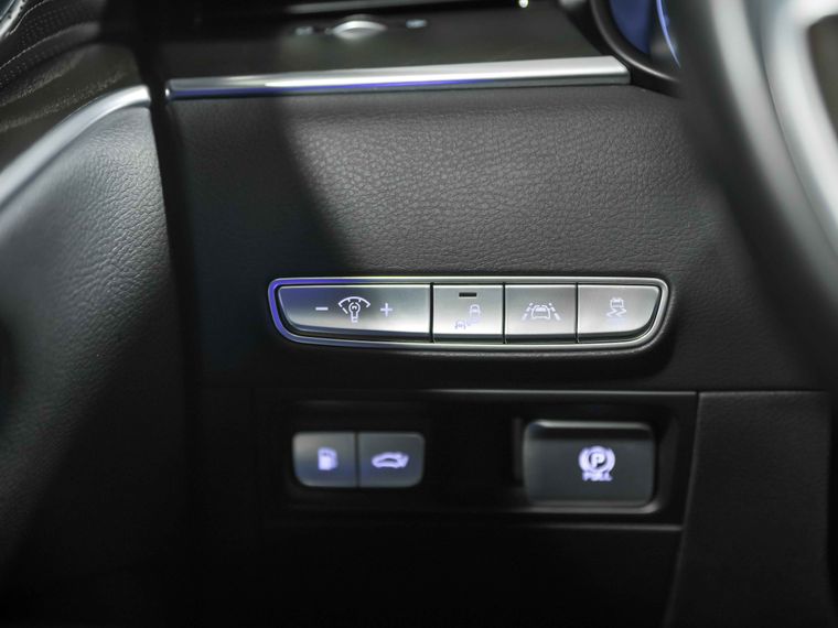 KIA K900 2021 года, 86 916 км - вид 18