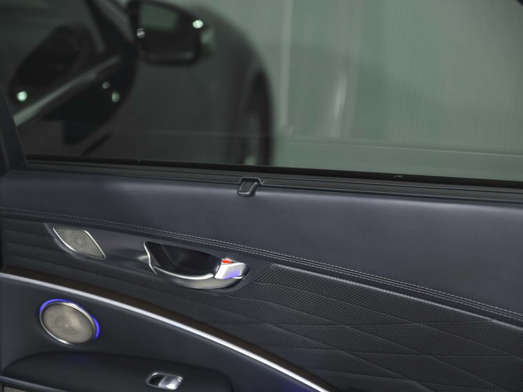 KIA K900 2021 года, 86 916 км - вид 25