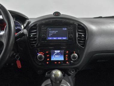 Nissan Juke 2011 года, 257 860 км - вид 8