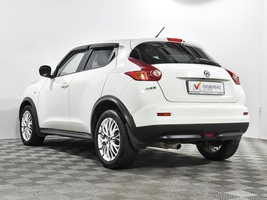 Nissan Juke 2011 года, 257 860 км - вид 5