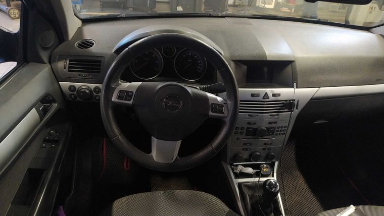 Opel Astra 2009 года, 356 118 км - вид 5