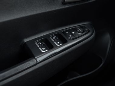 Kia Rio 2021 года, 128 000 км - вид 10