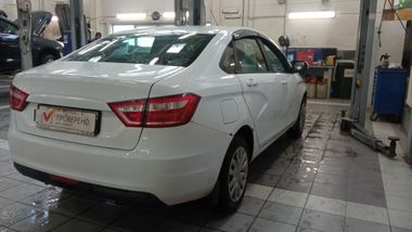 ВАЗ (LADA) Vesta 2018 года, 146 769 км - вид 3