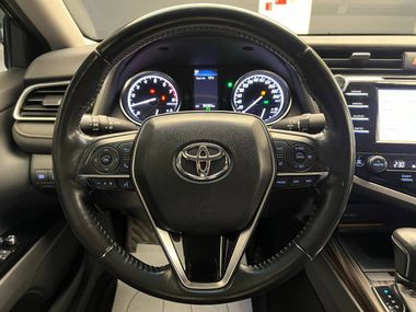 Toyota Camry 2018 года, 91 070 км - вид 10