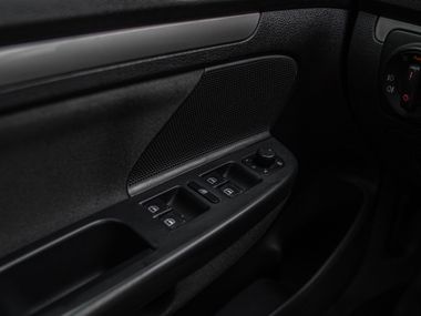 Volkswagen Jetta 2010 года, 203 633 км - вид 9