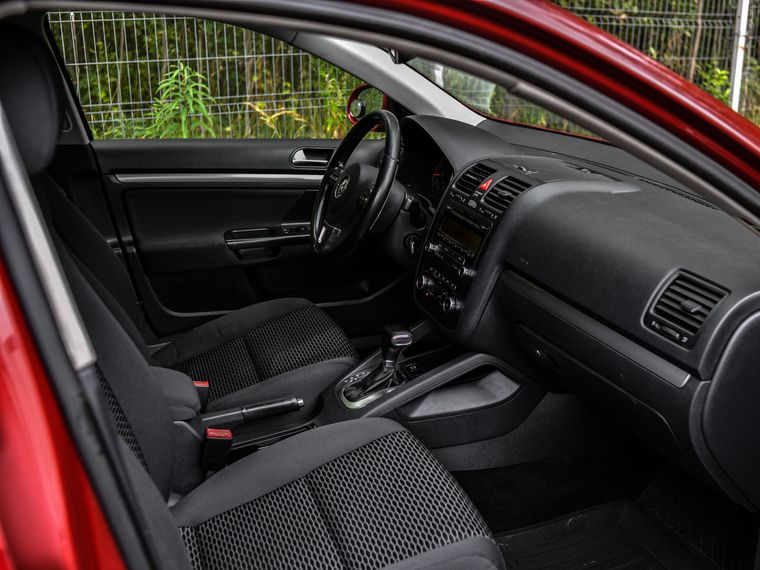 Volkswagen Jetta 2010 года, 203 633 км - вид 12