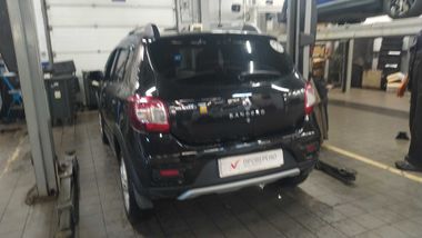 Renault Sandero Stepway 2018 года, 123 000 км - вид 4