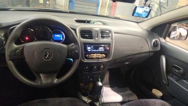 Renault Sandero Stepway 2018 года, 123 000 км - вид 5