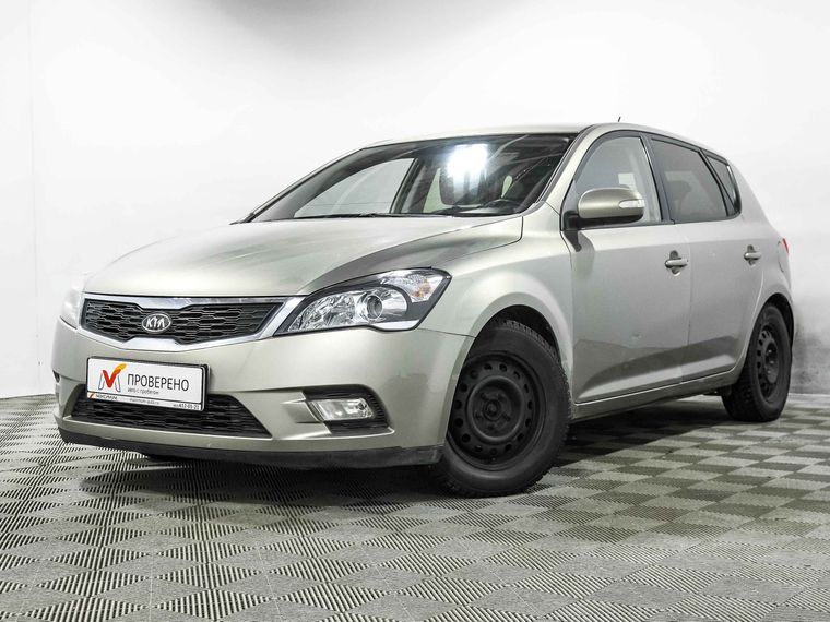 KIA Ceed 2010 года, 175 000 км - вид 3