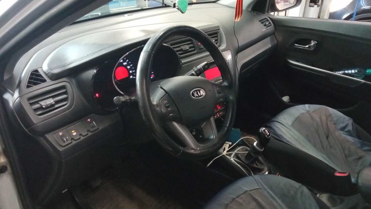 KIA Rio 2012 года, 220 000 км - вид 5