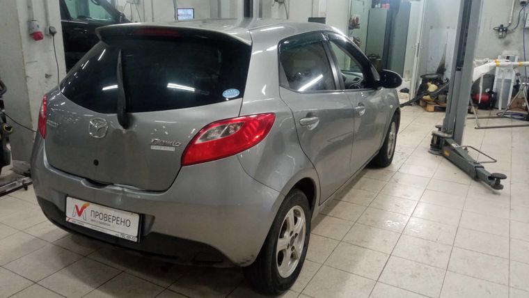 Mazda Demio 2014 года, 233 325 км - вид 4