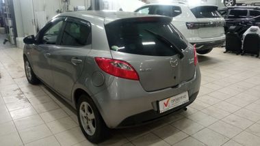 Mazda Demio 2014 года, 233 325 км - вид 5