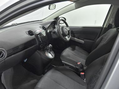 Mazda Demio 2014 года, 233 325 км - вид 12