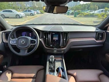 Volvo XC60 2023 года, 3 000 км - вид 14