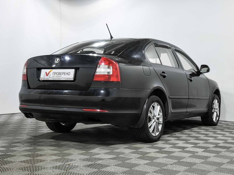 Skoda Octavia 2012 года, 192 000 км - вид 4