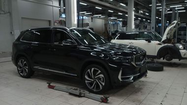 Черный Geely Monjaro 2024 года | VIN 17481668