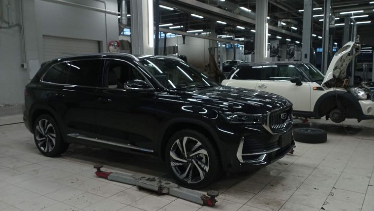 Черный Geely Monjaro 2024 года | VIN 17481668