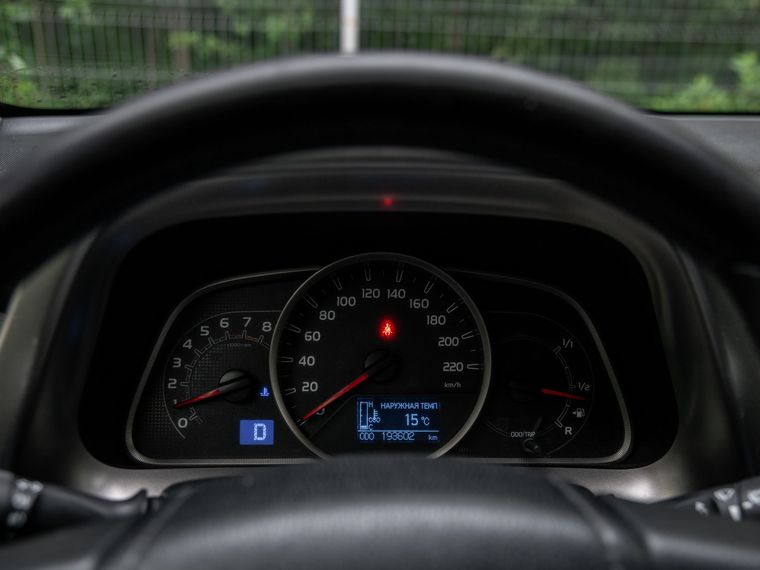 Toyota RAV4 2013 года, 193 000 км - вид 5