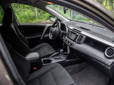Toyota RAV4 2013 года, 193 000 км - вид 12