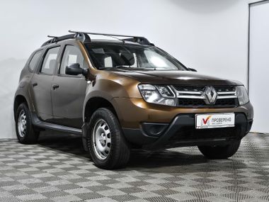 Renault Duster 2016 года, 170 000 км - вид 3