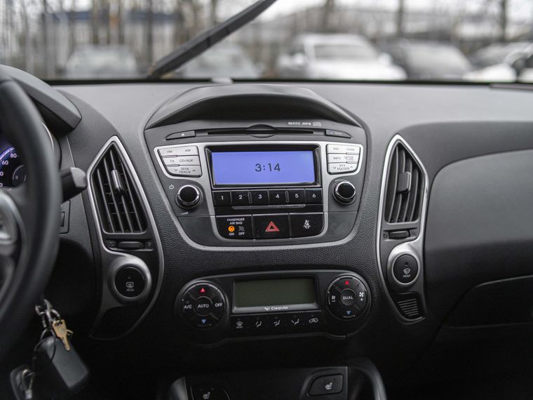 Hyundai ix35 2010 года, 225 000 км - вид 9