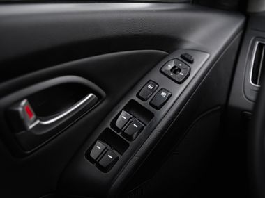 Hyundai ix35 2010 года, 225 000 км - вид 11