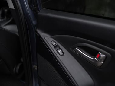 Hyundai ix35 2010 года, 225 000 км - вид 14