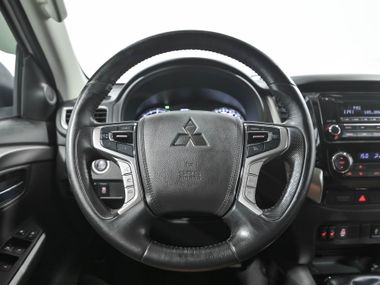 Mitsubishi Pajero Sport 2019 года, 86 486 км - вид 8