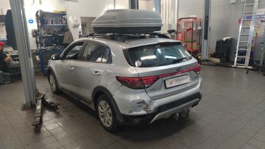 KIA Rio X-Line 2018 года, 97 950 км - вид 3