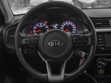 Kia Rio X-Line 2018 года, 97 950 км - вид 6