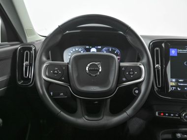 Volvo XC40 2020 года, 26 203 км - вид 9