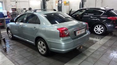 Toyota Avensis 2008 года, 270 000 км - вид 4
