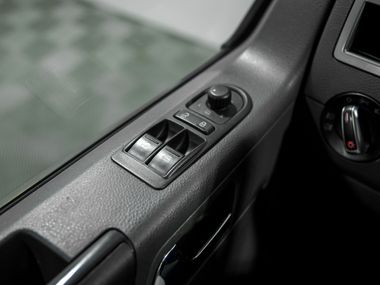 Volkswagen Caravelle 2014 года, 125 267 км - вид 11