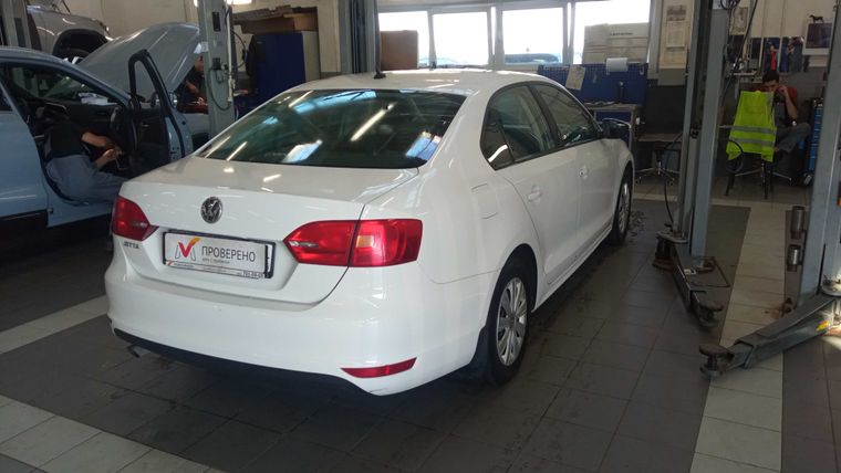 Volkswagen Jetta 2014 года, 174 647 км - вид 3