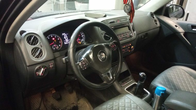 Volkswagen Tiguan 2015 года, 272 426 км - вид 5