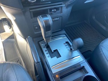 Mitsubishi Pajero 2017 года, 100 137 км - вид 12