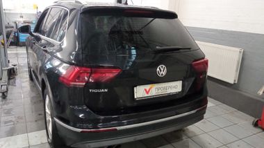 Volkswagen Tiguan 2018 года, 169 432 км - вид 4