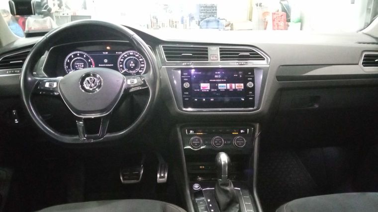 Volkswagen Tiguan 2018 года, 169 432 км - вид 5