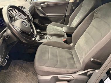 Volkswagen Tiguan 2018 года, 169 432 км - вид 13
