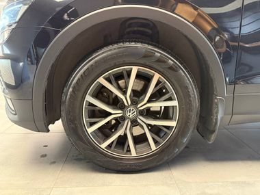 Volkswagen Tiguan 2018 года, 169 432 км - вид 26
