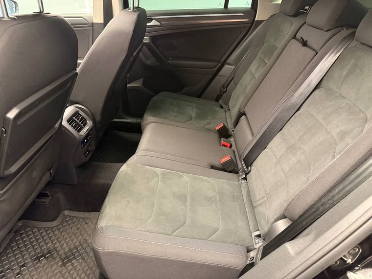 Volkswagen Tiguan 2018 года, 169 432 км - вид 16