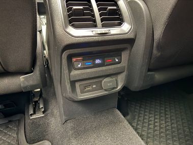 Volkswagen Tiguan 2018 года, 169 432 км - вид 18