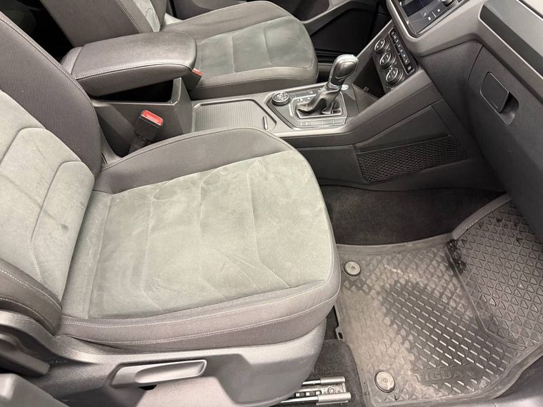 Volkswagen Tiguan 2018 года, 169 432 км - вид 20