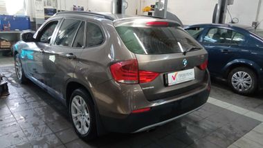 BMW X1 2011 года, 262 958 км - вид 4