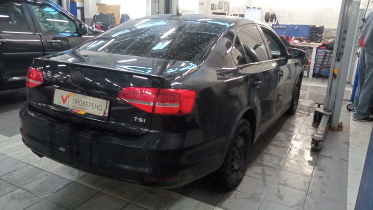 Volkswagen Jetta 2015 года, 159 363 км - вид 3